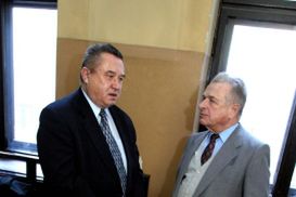 Proces Kiszczaka: jak nie adwokat zachoruje, to sędzia się poślizgnie