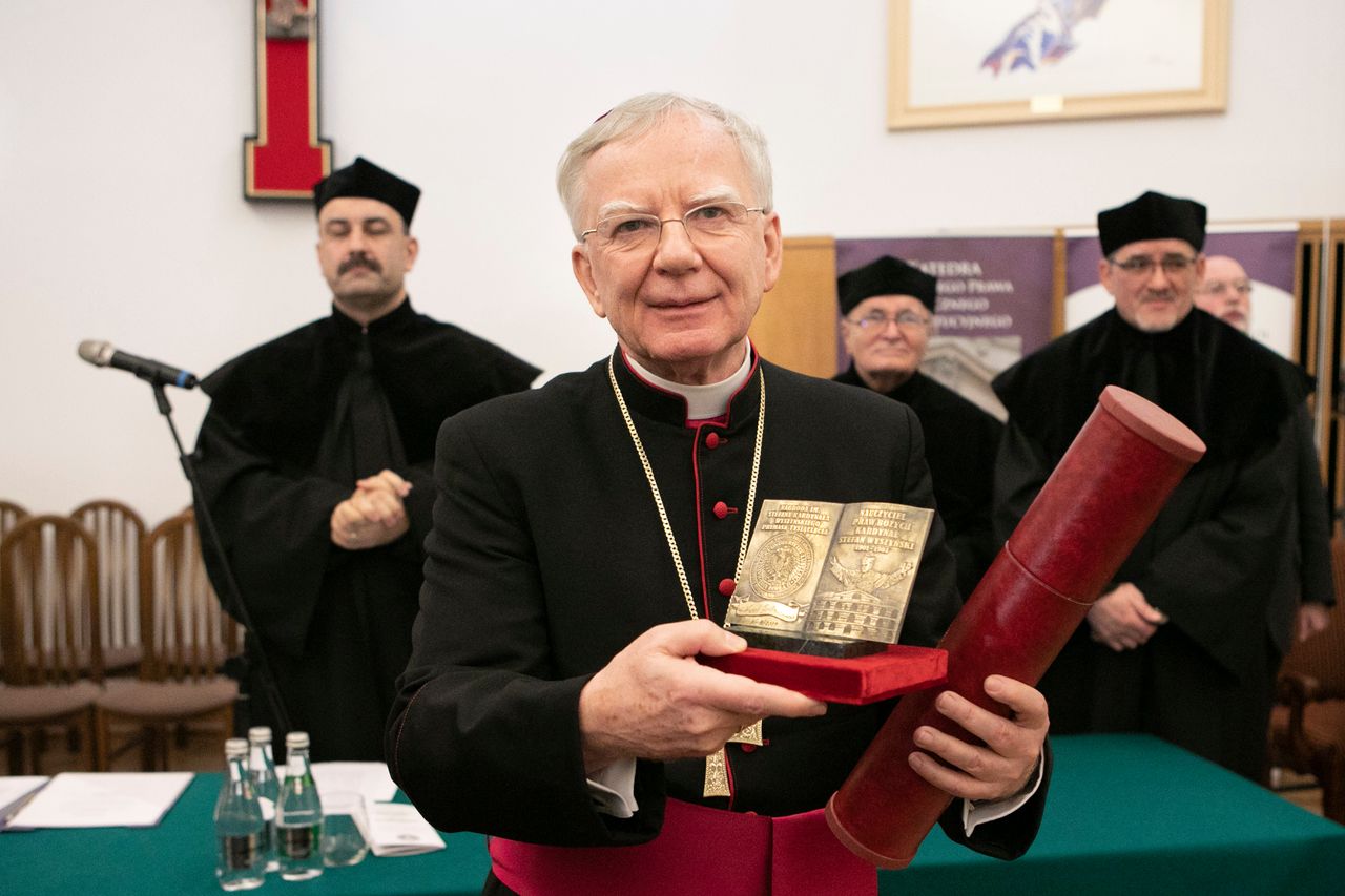 Abp Marek Jędraszewski odebrał nagrodę na KUL. "Konfrontuje się z neomarksistowskimi nurtami"