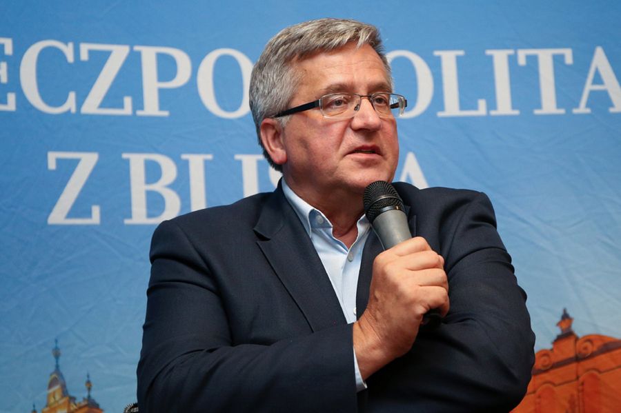 Komorowski w Suwałkach wypomina Kaczyńskiemu wiceministra Kryże