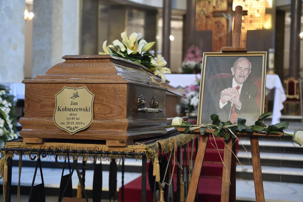 Jan Kobuszewski: ostatnie pożegnanie. Gwiazdy na pogrzebie legendy