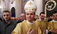 Biskup Milewski o LGBT: "Maryjo, zaradź rozprzestrzenianiu się chorej ideologii"