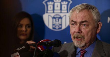 Ostra kampania w Krakowie. Zbierają haki na Jacka Majchrowskiego?