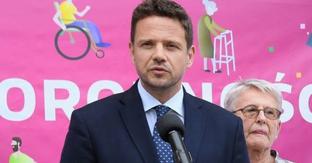 Rafał Trzaskowski broni decyzji ws. LGBTQ. Mówi o "szczujni TVP"