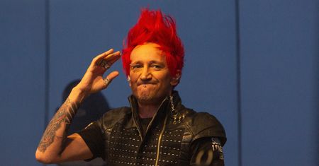 Michał Wiśniewski jeździ samochodem za 1,5 mln złotych. Niedawno ogłosił upadłość