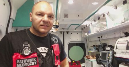 "Syn twierdził, że nie miał czasu zająć się swoją matką". Są takie wezwania, gdy ratownicy nie wytrzymują