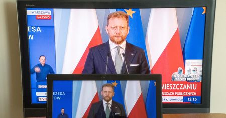 Koronawirus w Polsce. Nowe obostrzenia. Sprawdź, czy wiesz, co wolno, a czego nie