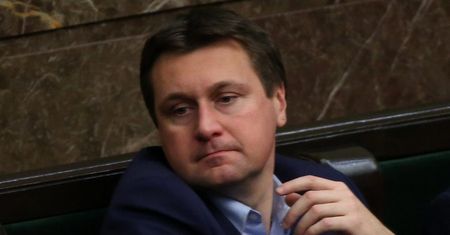 Szarpał, ale nie bił. Sąd umorzył sprawę Zbonikowskiego