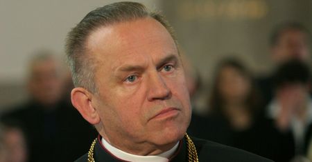 Ksiądz Henryk Jankowski nie żyje od ośmiu lat. Dopiero po latach niektórzy zabierają głos