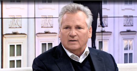 Aleksander Kwaśniewski: czuję się podsłuchiwany. Dzwoniąc do mnie proszę uważać