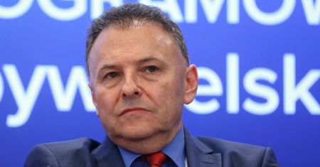 Hat-trick Kaczyńskiego. Prof. Orłowski dla money.pl: "płacę minimalną zje inflacja, a gonitwa Niemiec to fantazja"