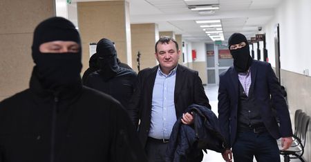 Strażnik więzienny miał pomagać posłowi Platformy. Usłyszał zarzuty