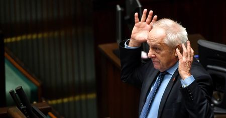 Stefan Niesiołowski kończy z polityką. O przyszłość nie musi się martwić