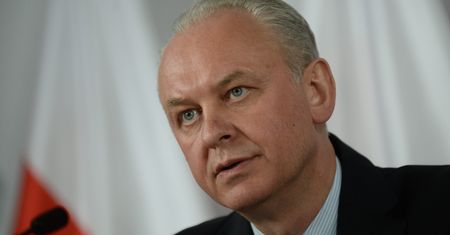Tanie państwo według PiS. Prezes urzędu ds. nasion będzie jeździł  luksusową limuzynę