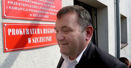 Stanisław Gawłowski wyrzucił prostytutki z mieszkania. „Rozwiązałem umowę najmu"