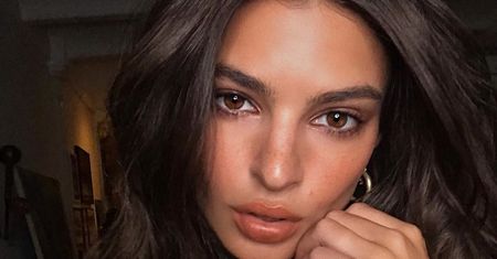 Emily Ratajkowski w bikini w panterkę. Prawdziwa z niej kocica