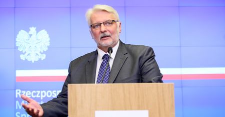 Waszczykowski dla rosyjskich mediów: amerykański gaz jest zbyt drogi
