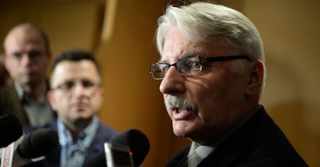 Waszczykowski: Macron? Musi się teraz wykazać...