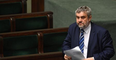 2,5 tys. etatów i "przyzwoite wynagrodzenia". Jest nowa ustawa weterynaryjna