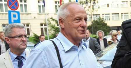 Stefan Niesiołowski: rozpętują piekło, że pobiłem dziennikarkę