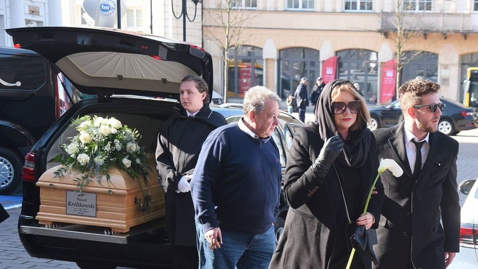 Paweł Królikowski żegnany przez najbliższych