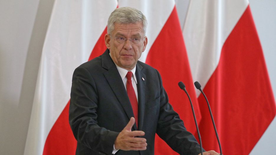 Marszałek Stanisław Karczewski prostował podczas dyskusji wypowiedzi senatora Rulewskiego