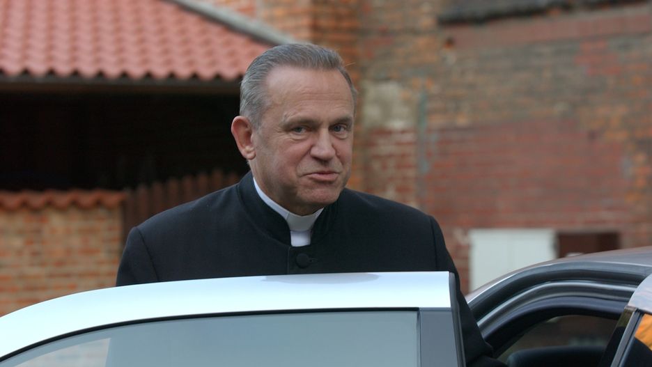 Księdza Henryka Jankowskiego broni były prezes instytutu jego imienia