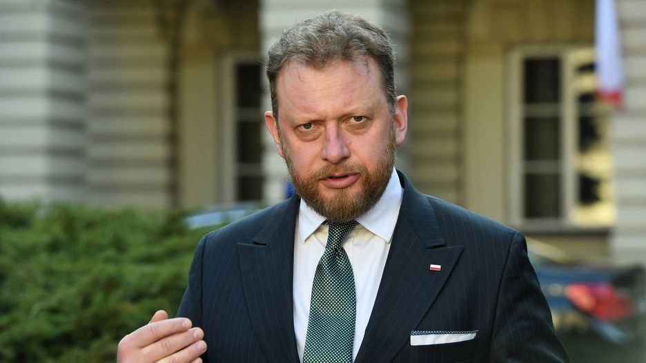 Koronawirus w Polsce. Minister Łukasz Szumowski jest coraz lepiej oceniany przez Polaków