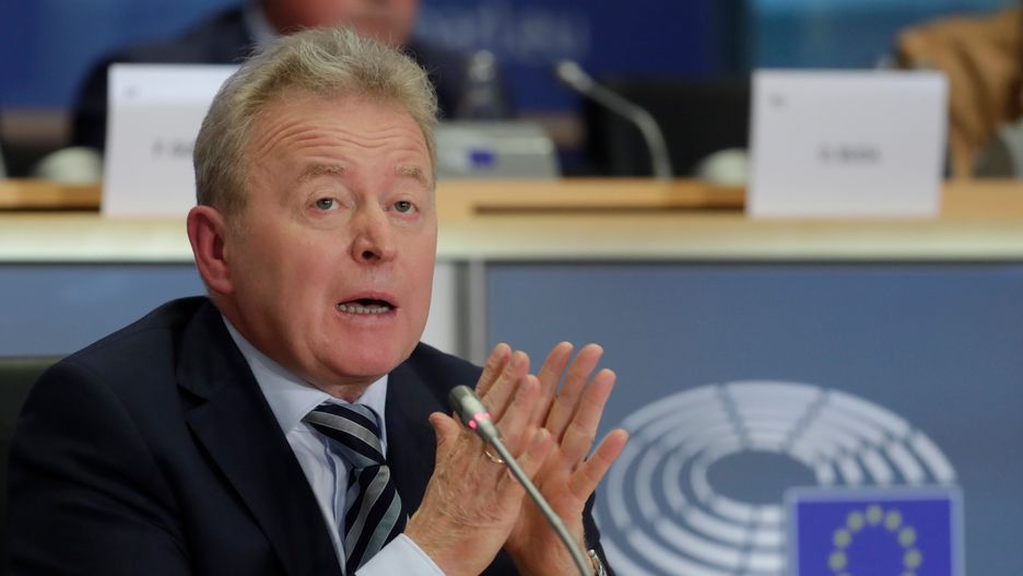 Janusz Wojciechowski będzie musiał odpowiedzieć na dodatkowe pytania