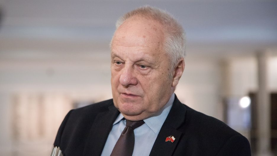 Stefan Niesiołowski ma usłyszeć zarzuty w piątek