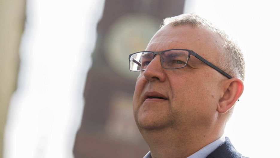 Uważam, że to odnowiony samorząd stanowi wartościową alternatywę dla PiS i może skutecznie bronić Wrocław przed centralizmem obecnego obozu władzy