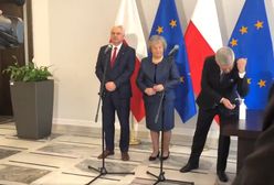 Marszałek Tomasz Grodzki źle umył ręce? Stanisław Karczewski pokazał inną technikę