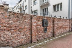 Warszawa. Jeszcze w październiku początek remontu zabytkowego muru getta warszawskiego