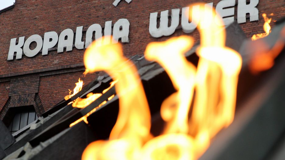 Dwóch górników rannych po wypadku w kopalni Wujek