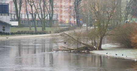 Woda w rzekach powoli zaczyna opadać