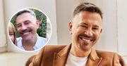 Krzysztof Ibisz pokazał się z siostrą. Niemal pomyliliśmy ją ze znaną aktorką