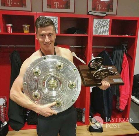 Robert Lewandowski królem strzelców Bundesligi. Radość w szatni. Wideo