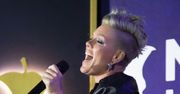 Anna Mucha na koncercie Pink. "Takie show, że aż buty lecą!" Gwiazda została w samych skarpetkach