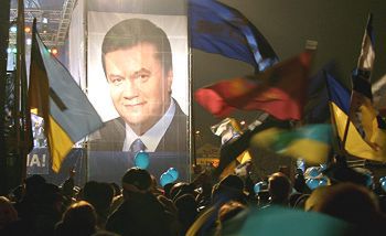 10 tysięcy ludzi na wiecu Janukowycza w Doniecku