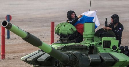 Rosja wzmacnia swój pancerny potencjał. Dywizje dostają zmodernizowane T-72