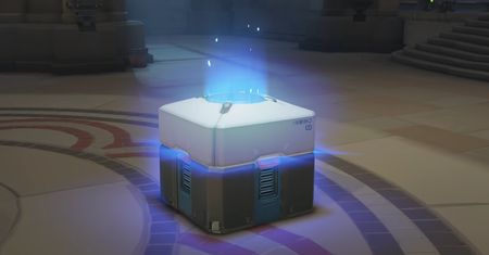 Zakaz sprzedaży loot boxów nieletnim – nowy projekt ustawy w amerykańskim Senacie