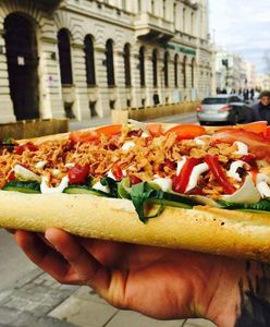 Święto hot-doga. Skąd wziął się "gorący pies"?