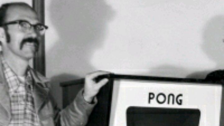Ted Dabney przy maszynie "Pong".
