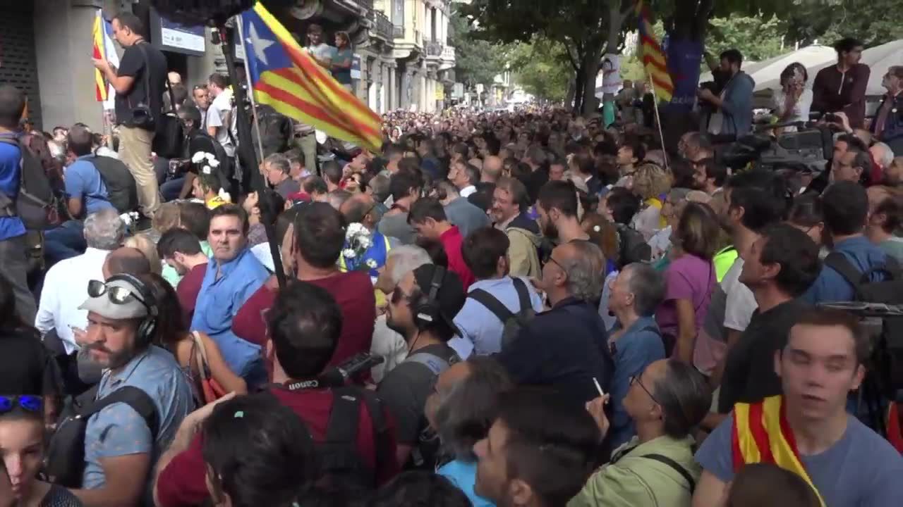 Barcelona: protesty przeciwko aresztowaniu urzędników