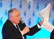 Kaczyński prezentuje nowe formularze PIT