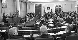 Senat uczcił minutą ciszy ofiary wypadku