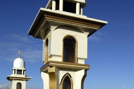 Katolicki proboszcz zbiera pieniądze na budowę meczetu