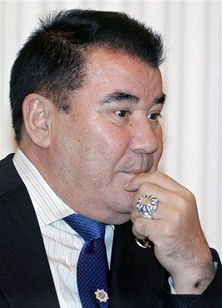 Dożywotni prezydent Turkmenistanu zmarł na atak serca