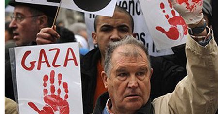 Protesty przeciwko atakom Izraela