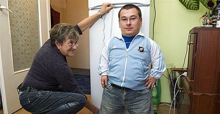Ma 24 lata i 106 cm wzrostu