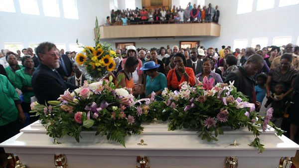 Pogrzeb zgwałconej i zabitej Anene Booysen wstrząsnął mieszkańcami RPA